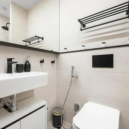 Loong Refresh Old Town Apartment