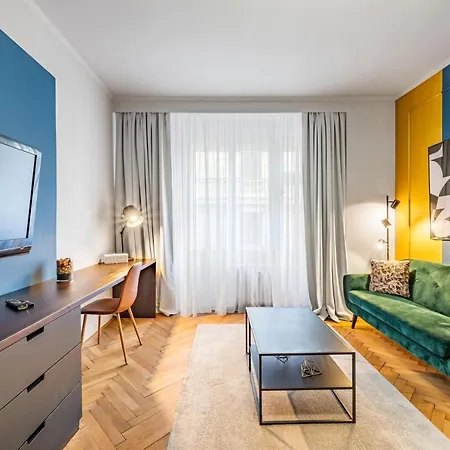 Loong Refresh Old Town