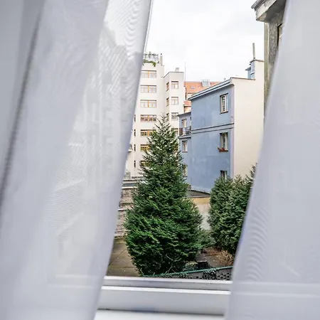 Loong Refresh Old Town Apartment