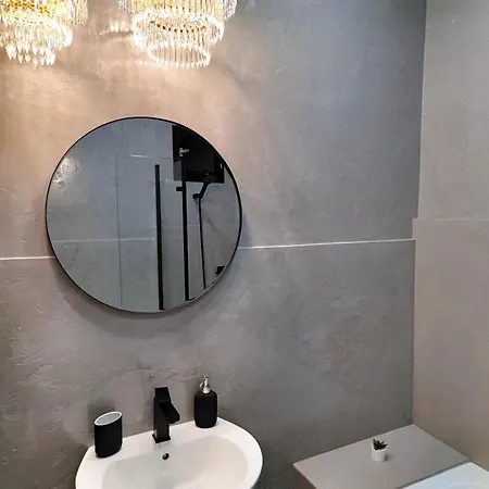 Loong Refresh Old Town Prag